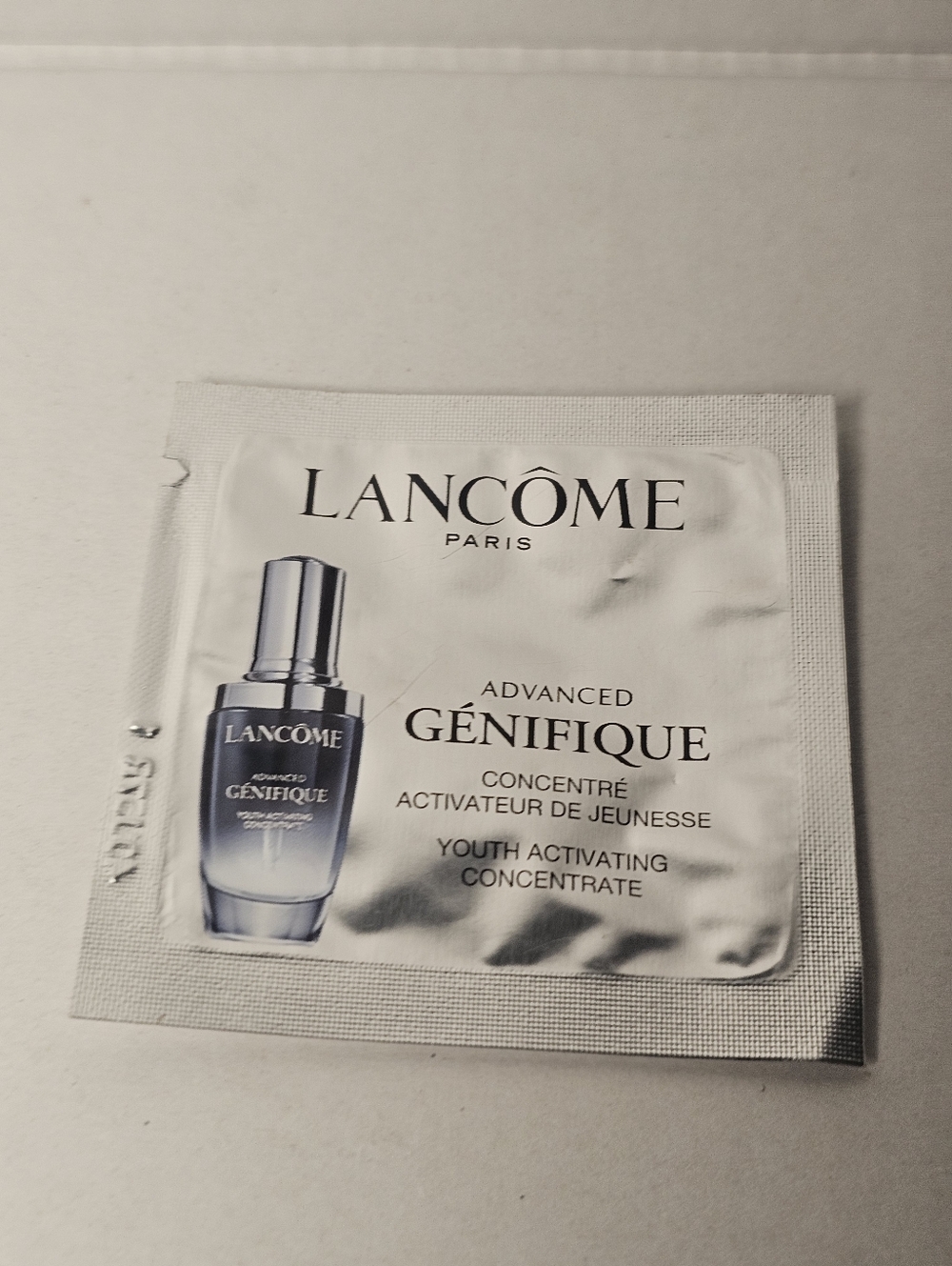 Lancome Advanced Génifique Youth Activating Concentrate - White/Silver Sample